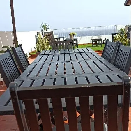 Mirando Al Mar Tenerife * カンデラリア